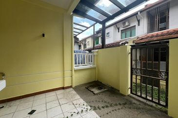 Jalan Bandar Kinrara 5B/1