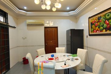 [FULLY RENO & EXTENDED] Kota Kemuning Bungalow landscaped with fish pond RM3.2M Shah Alam