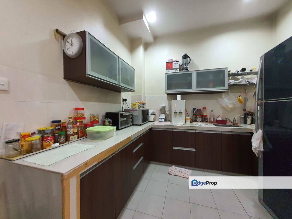 2.5 Storey House Taman Prima Tropika ✨ NOTFACINGHOUSE 24X70 SLIGHTRENOVATED 5 ROOM 4 BATH, Selangor, Seri Kembangan