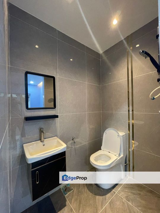 Unleash Modern Living with a Fully Renovated Terrace House in Taman Sentosa, Klang - 100% Full Loan & Free SPA Legal Fees!, Selangor, Klang