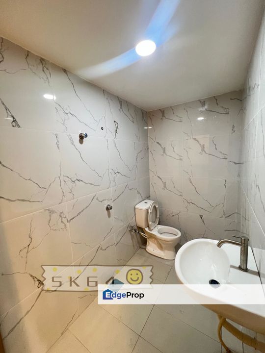 [Booking RM1000 TRY LOAN] 1 sty Taman Sentosa Klang 3R2B 18x65sqft FULLY RENO+EXTEND, Selangor, Klang