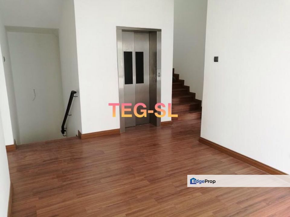 Bukit Raja Klang 3sty Semi D Laman Vista Alam 40x80 Strata Title G&G, Selangor, Klang