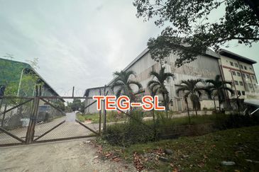 West Port, Pulau Indah