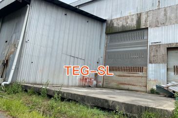 West Port, Pulau Indah