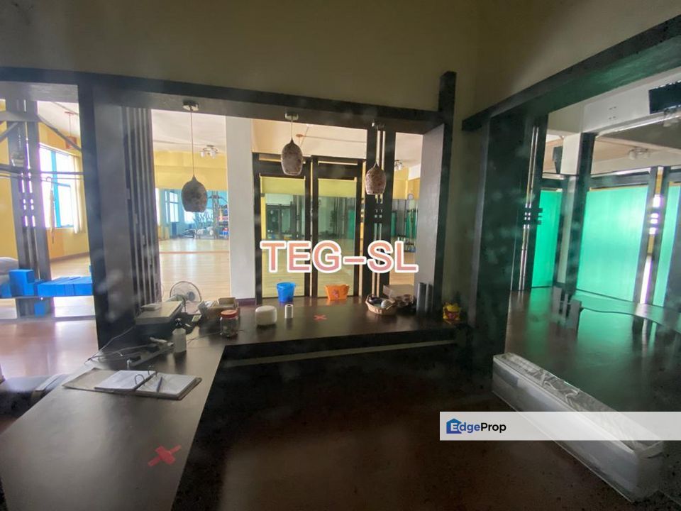 [2 adjoining shoplot] Bandar Baru 4 sty Endlot Shoplot for SALE Klang, Selangor, Klang