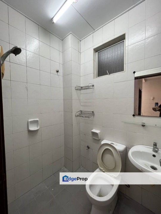 [NICE HOUSE] Bandar Parkland Bayu Emas 22x75sqft Klang, Selangor, Klang