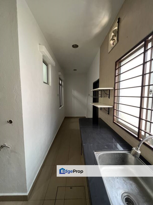 [NICE HOUSE] Bandar Parkland Bayu Emas 22x75sqft Klang, Selangor, Klang