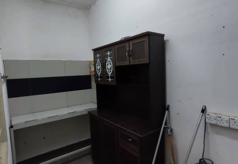 Pangsapuri Akasia, Bandar Botanic