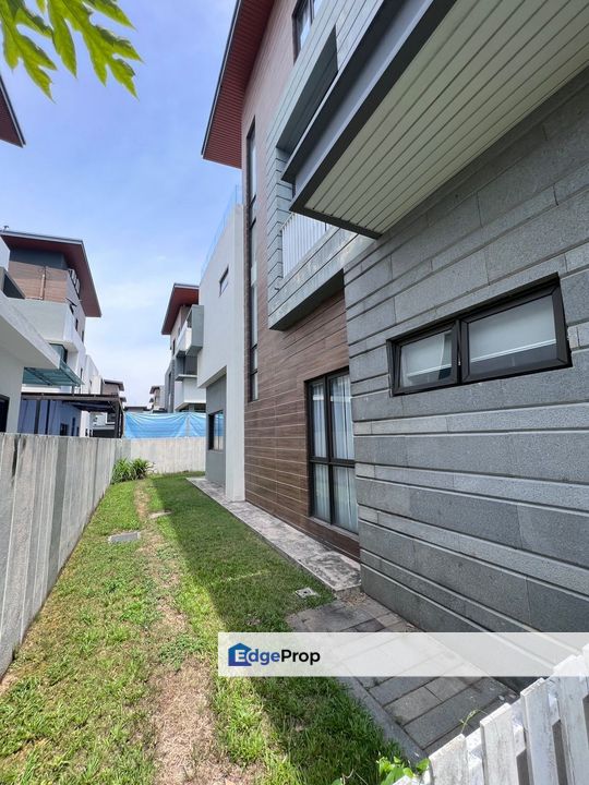 LONG BRANCH 3 STY Bungalow 6R6B Well Maintained 4750sqft Kota Kemuning Shah Alam, Selangor, Kota Kemuning