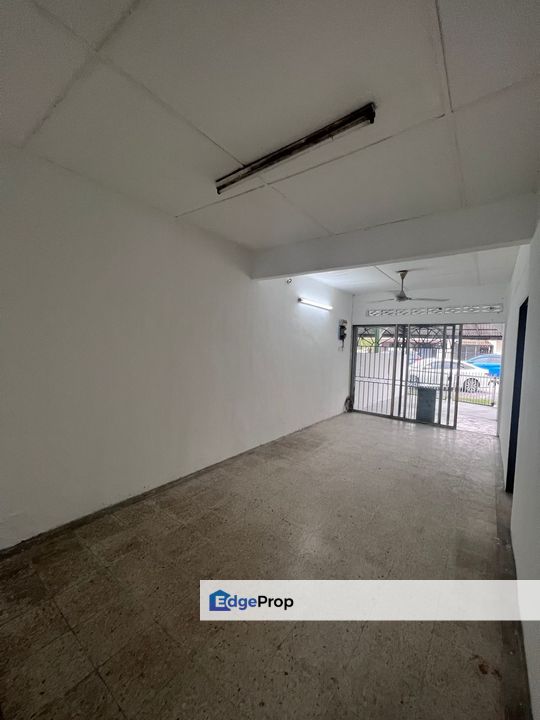 1 STY Dato Abdul Hamid Taman Sentosa Klang 3R2B Well maintained [NEWLY Refurbished] RM1000 ONLY!, Selangor, Klang