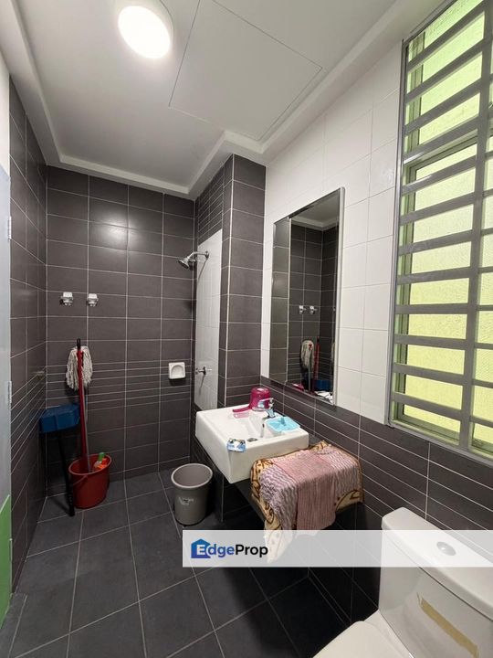 [MOVE IN COND] Petunia Sumazau Bukit Raja 4R3B Klang FULLY RENOVATED+EXTENDED, Selangor, Klang