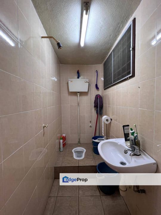 Sungai Jati Klang 2 STY CHINESE Neighbourhood 4R3B FULL Loan 100% NON Flooded, Selangor, Klang