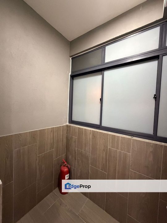 SEMI Furnished 3R2B GEO Bukit Rimau RM2000 Kota Kemuning Shah Alam, Selangor, Shah Alam