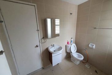 Tropika@ D'Alpinia, Puchong South, Selangor