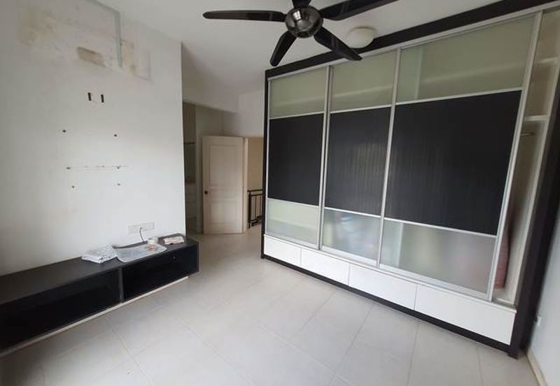 Tropika@ D'Alpinia, Puchong South, Selangor