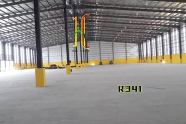 West Port, Pulau Indah