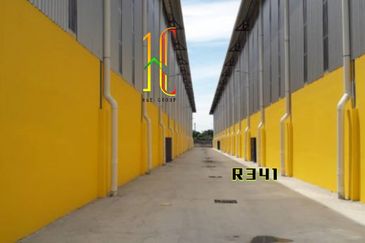 West Port, Pulau Indah