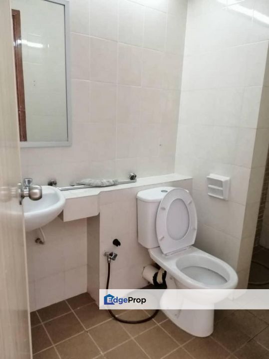 Bandar Bukit Raja Jalan Makyong 1 STY BASIC 20x65sqft Klang, Selangor, Klang