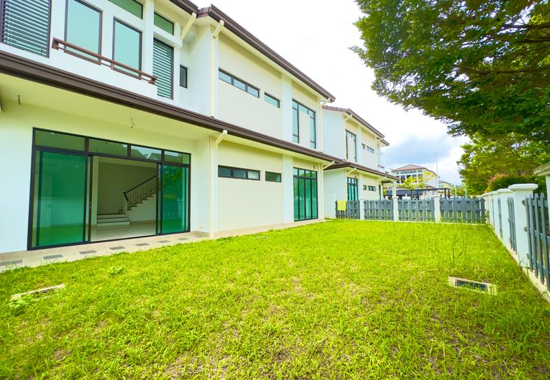 Tenderfields @ Eco Majestic