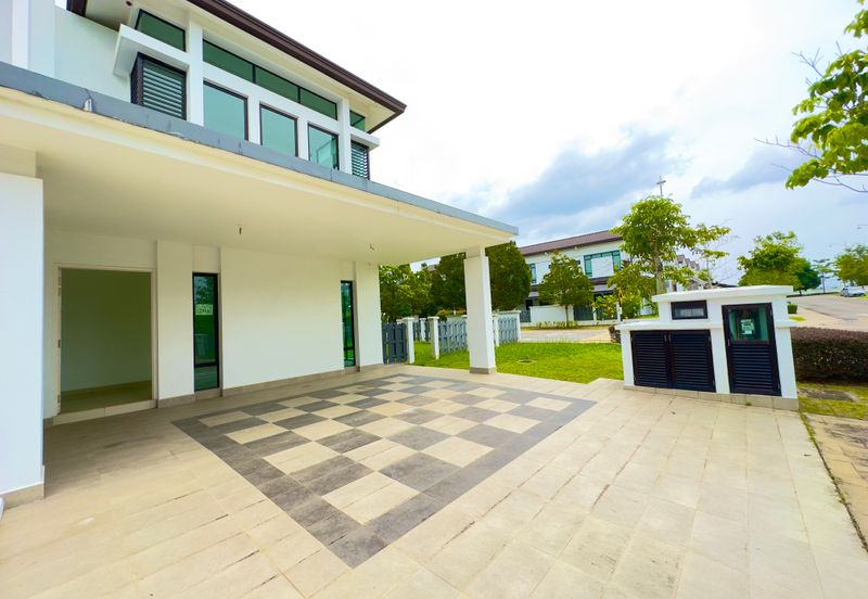 Tenderfields @ Eco Majestic