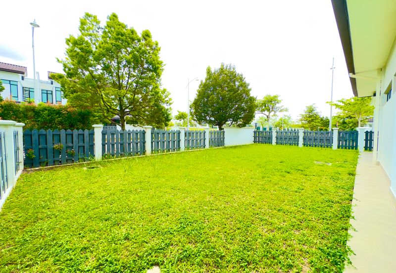 Tenderfields @ Eco Majestic