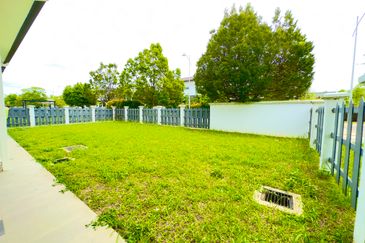 Tenderfields @ Eco Majestic