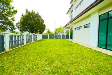 Tenderfields @ Eco Majestic