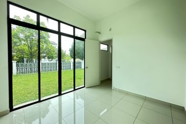 Tenderfields @ Eco Majestic