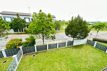 Tenderfields @ Eco Majestic