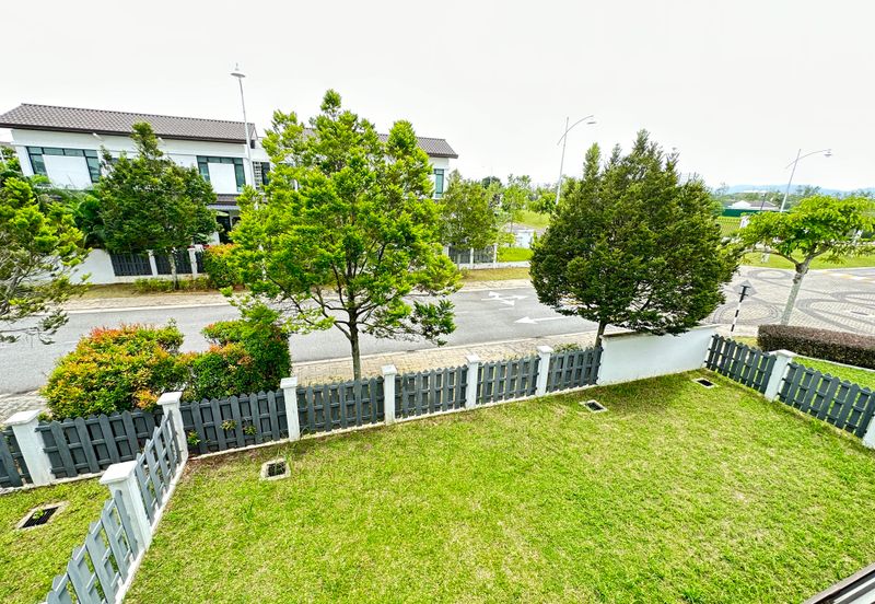 Tenderfields @ Eco Majestic