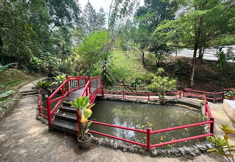 Resort/Chalet Air Terjun Sungai Sendat Ulu Yam Batang Kali