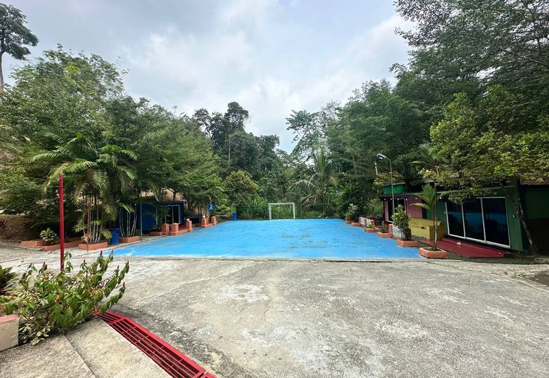 Resort/Chalet Air Terjun Sungai Sendat Ulu Yam Batang Kali
