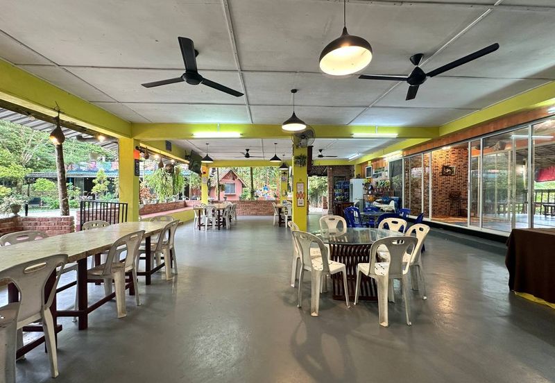 Resort/Chalet Air Terjun Sungai Sendat Ulu Yam Batang Kali