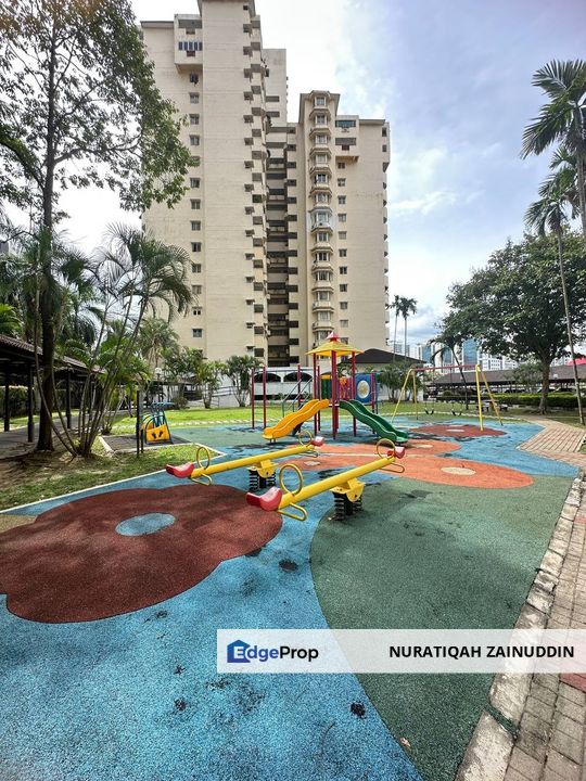 CORNER UNIT | SHANG VILLA CONDOMINIUM PETALING JAYA , Selangor, Petaling Jaya