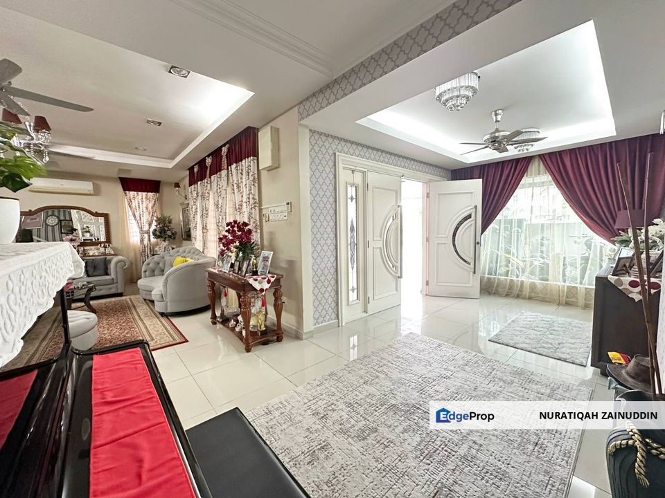 TAMAN JELOK IMPIAN KAJANG - FULLY RENOVATED SEMI DETACHED DOUBLE STOREY , Selangor, Kajang