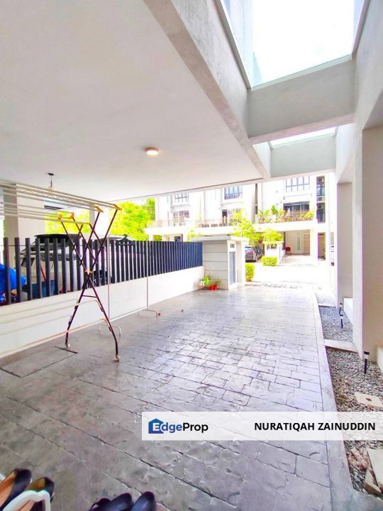 GROUND FLOOR DUPLEX TOWNHOUSE AT CRESCENT PARK TOWNVILLA BANDAR BUKIT MAHKOTA FOR SALES, Selangor, Bangi