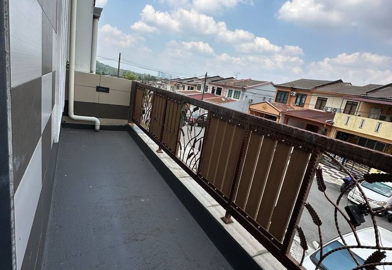 Taman Saujana Puchong