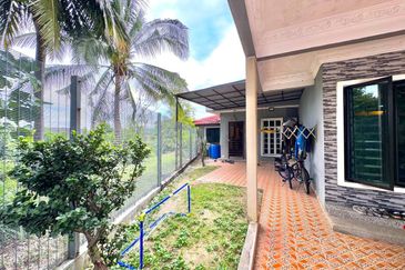 Kampung Tasik Tambahan