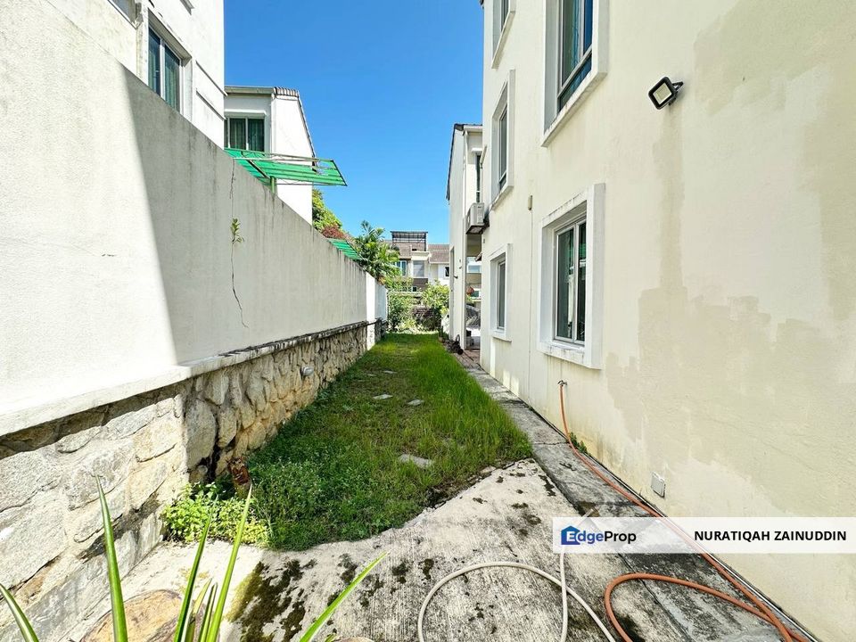 ENDLOT 2.5 STOREY SUPERLINK AT TAMAN MANDARINA CONNAUGHT CHERAS, Kuala Lumpur, Cheras