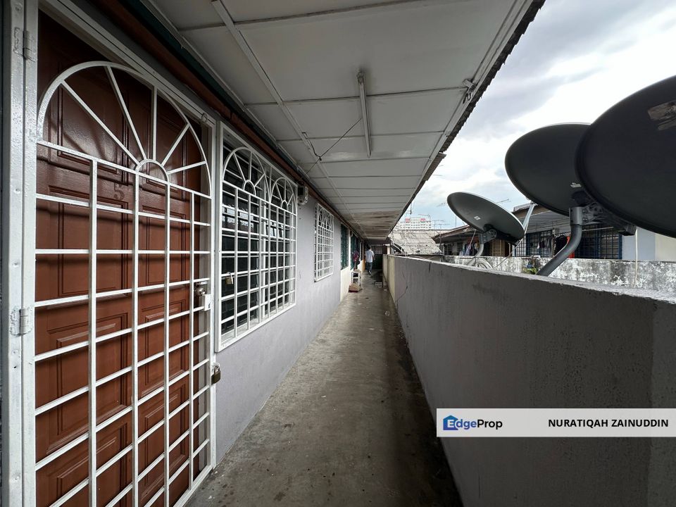 LOW COST FLAT TAMAN PUCHONG PERDANA FOR SALES, Selangor, Puchong