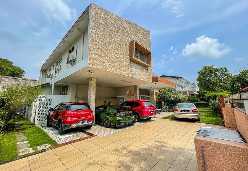 Jalan Kolam Air Lama 