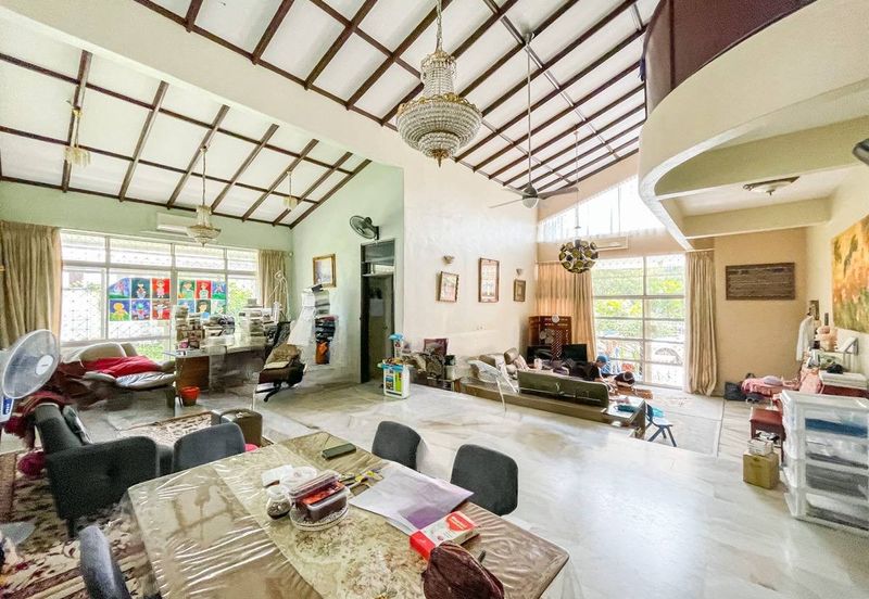 Jalan Kolam Air Lama 