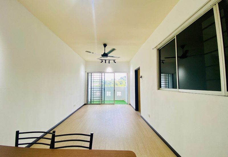 Residensi Bistaria, Ukay Bistari