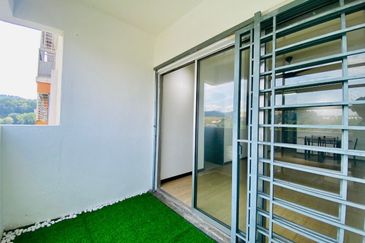 Residensi Bistaria, Ukay Bistari