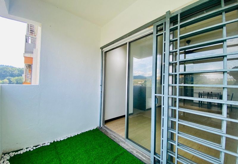 Residensi Bistaria, Ukay Bistari