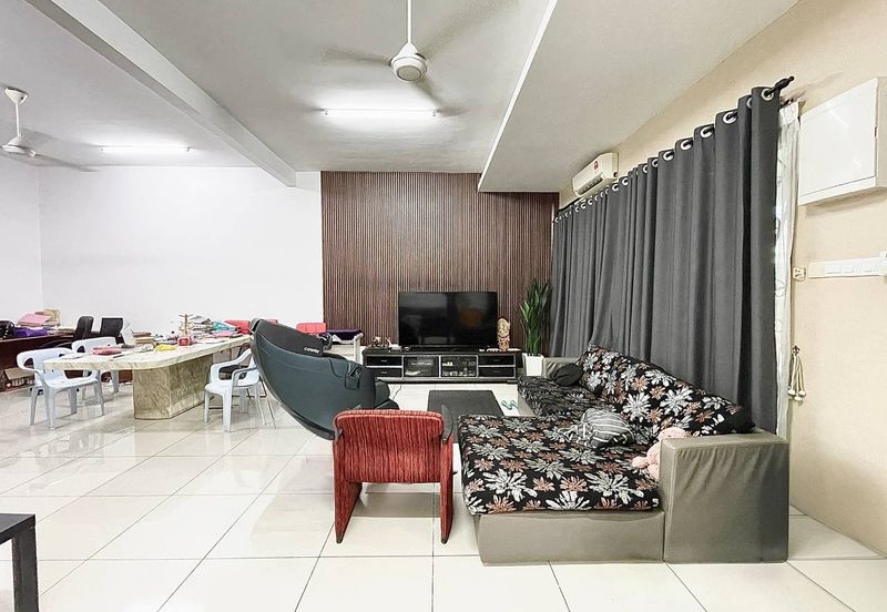 D'Premier @ Bandar Damai Perdana