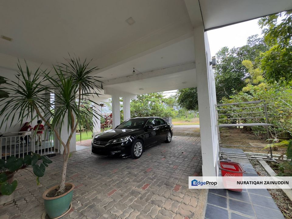BUNGALOW HOUSE AT STAFFIELD COUNTRY RESORT MANTIN NEGERI SEMBILAN, Negeri Sembilan, Mantin