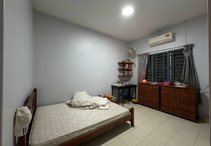 Taman Tasik Semenyih (Lake Residence)