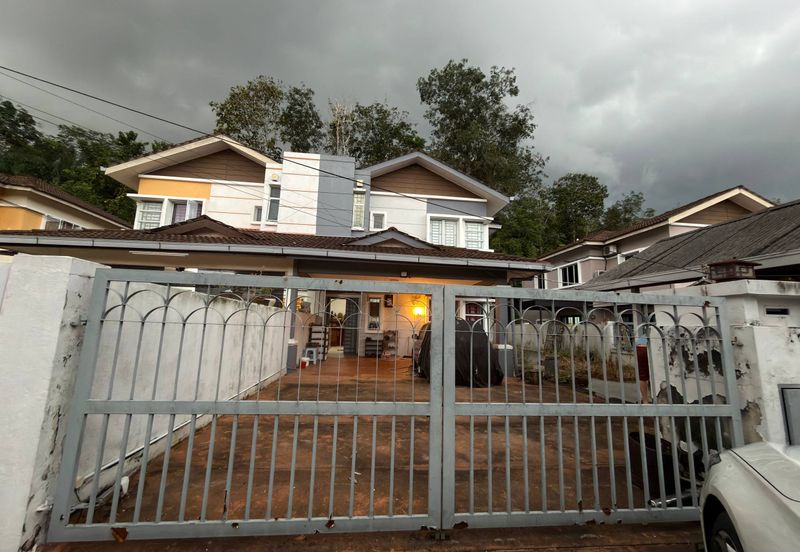 Taman Tasik Semenyih (Lake Residence)