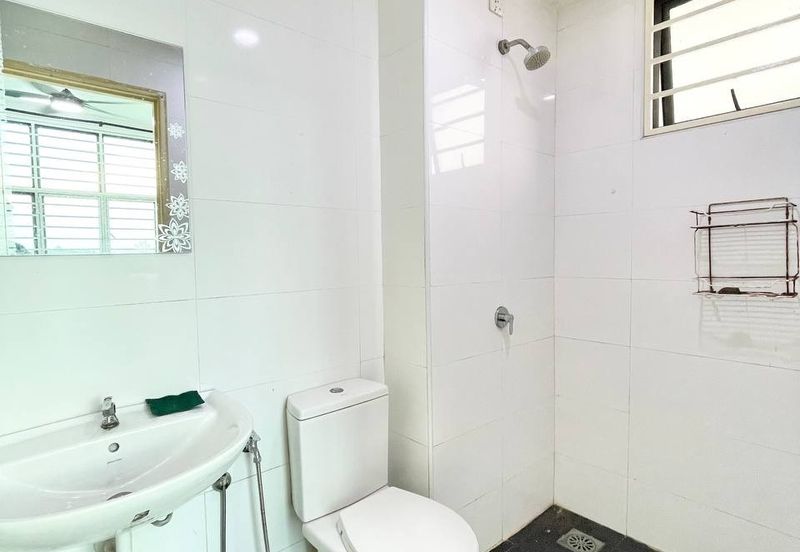 Vista Alam Serviced Apartment